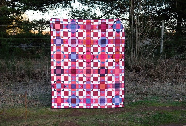 The Naomi Quilt - Shot Cotton Valentine Version